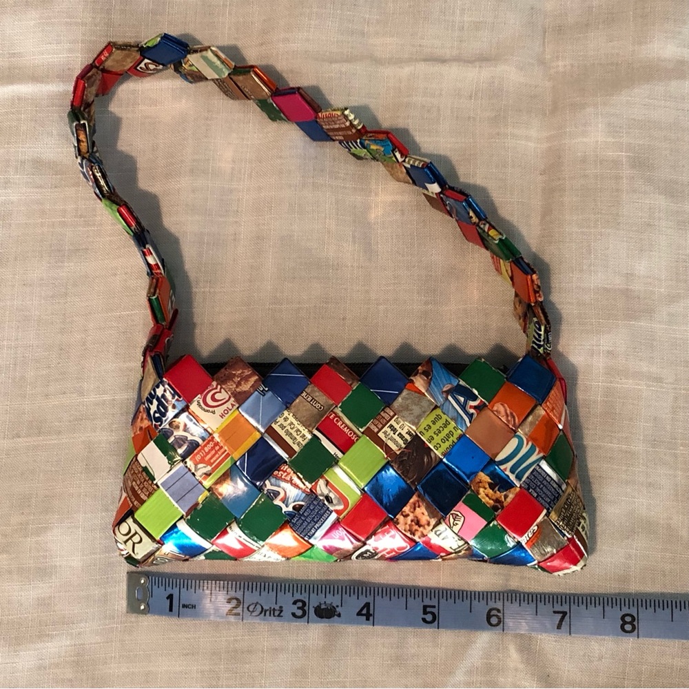 Snack Wrapper hand bag - Picture 4 of 6